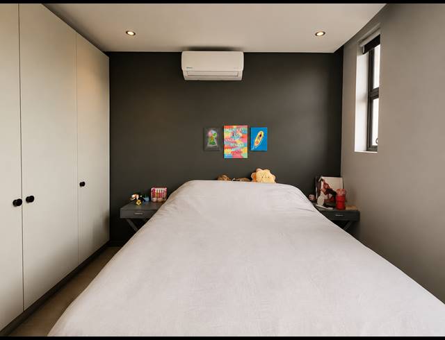 3 BEDROOM APARTMENT FOR SALE IN SHEFFIELD BEACH